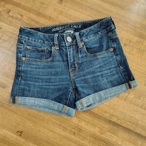 American Eagle Outfitters Dark Blue Super Stretch Midi Jean Shorts Size 2